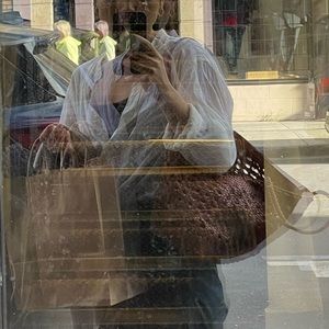 Meet your Posher, Yanna